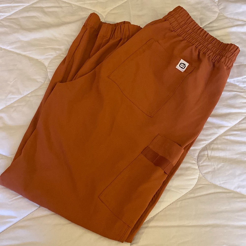 Brand new! WonderWink WOMENS jogger scrubs